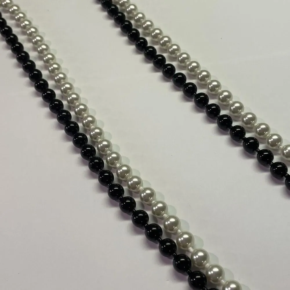 Signed Cookie Lee Costume Necklace White / Black Bead Beaded / No Clasp - Image 2