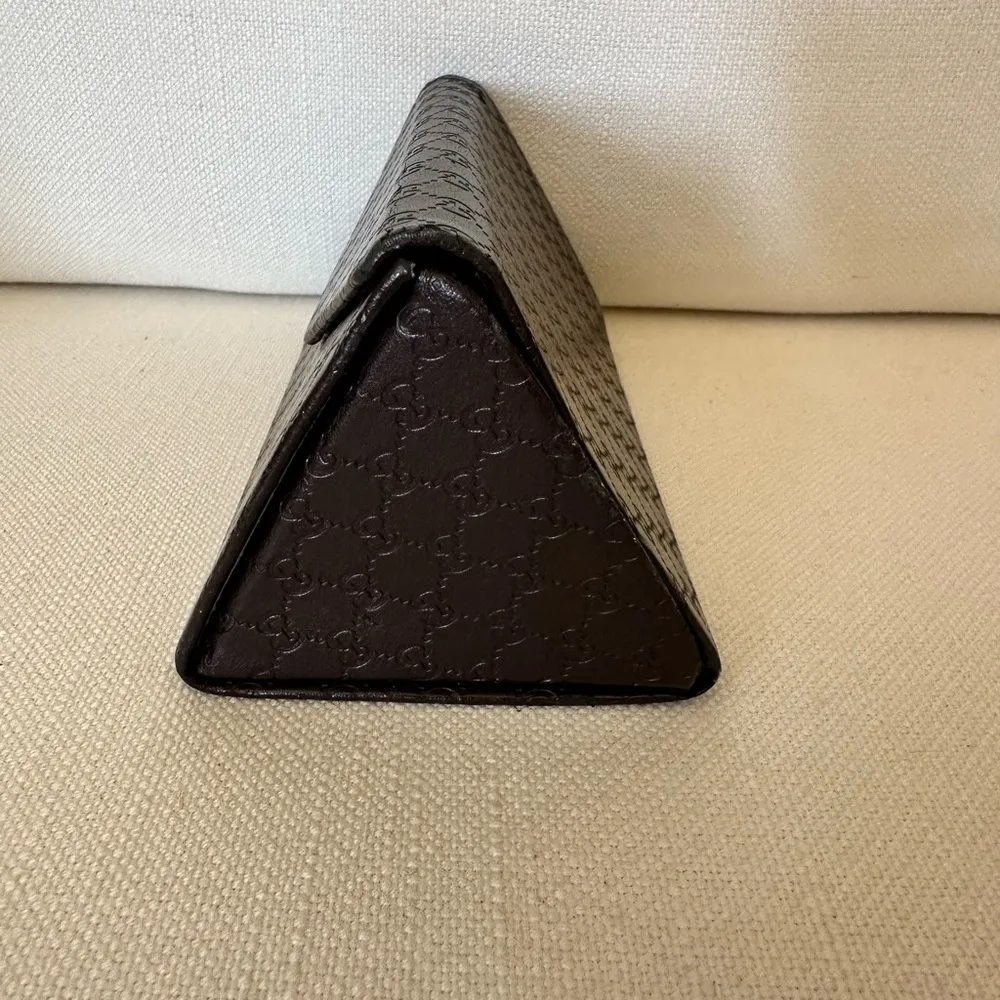 GUCCI Collapsible Triangular Leather SUNGLASS Case ONLY - Image 2