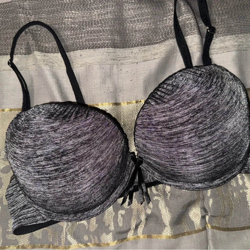 Black and Gray Bra Size 36 B - Image 2