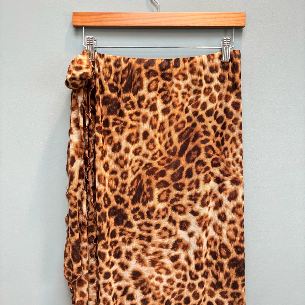 Good American Cover Up Wrap Skirt in Animal Print XS - Image 2
