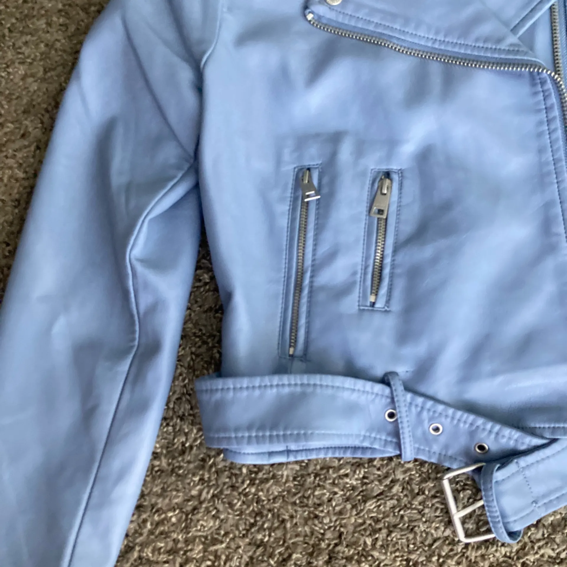 Levi’s Light Blue Faux Leather Moto Jacket – Size L – NWT - Image 3