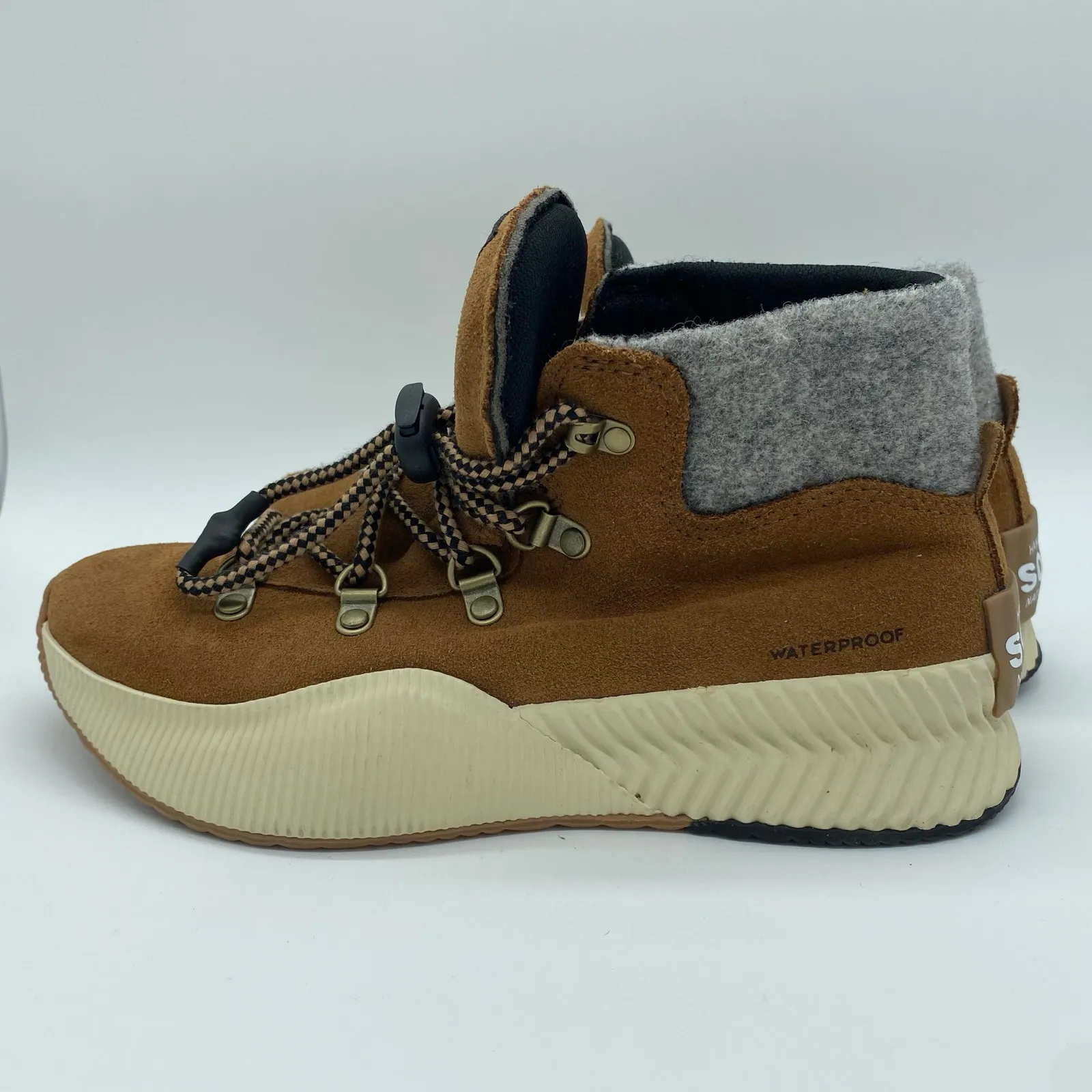 NWT Sorel Brown Waterproof Out N About III Conquest Winter Ankle Boot Women's 5 - Image 3