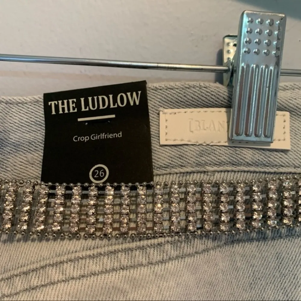 BLANK NYC  Ludlow Crop Girlfriend Belted Jeans - Image 10