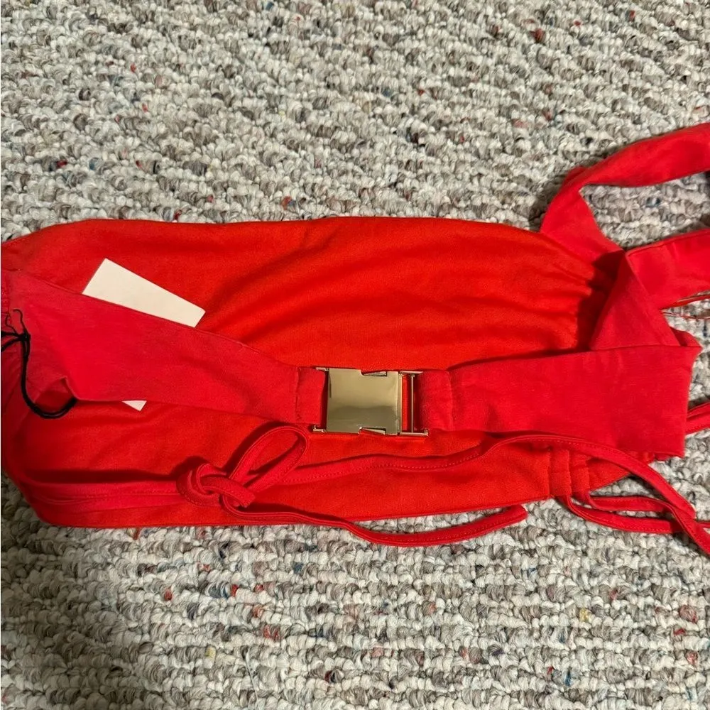 NWT Superdown Red One Shoulder Top Gold Buckle- Size Large - Image 10