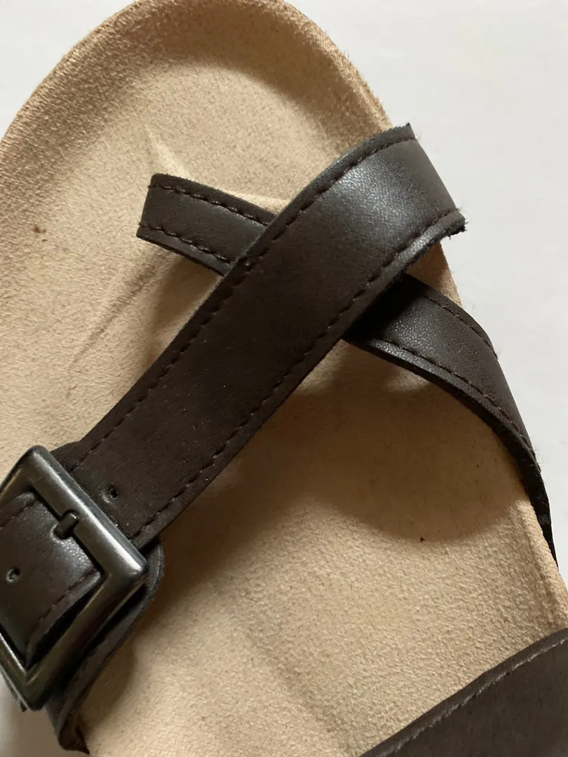 Amazon Flatform Sandals - Image 3