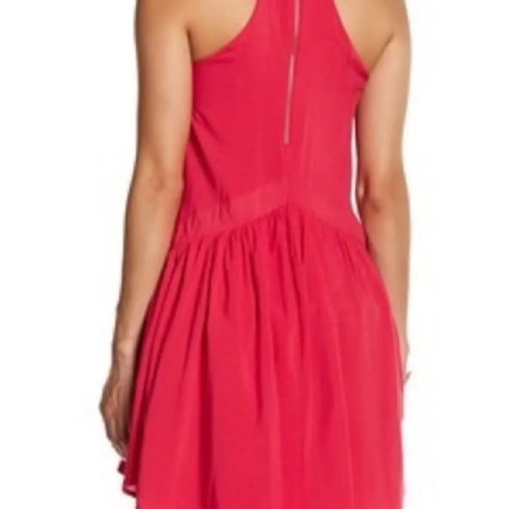 Romeo + Juliet hot pink Size  M  cutaway preowned great shape - Image 4