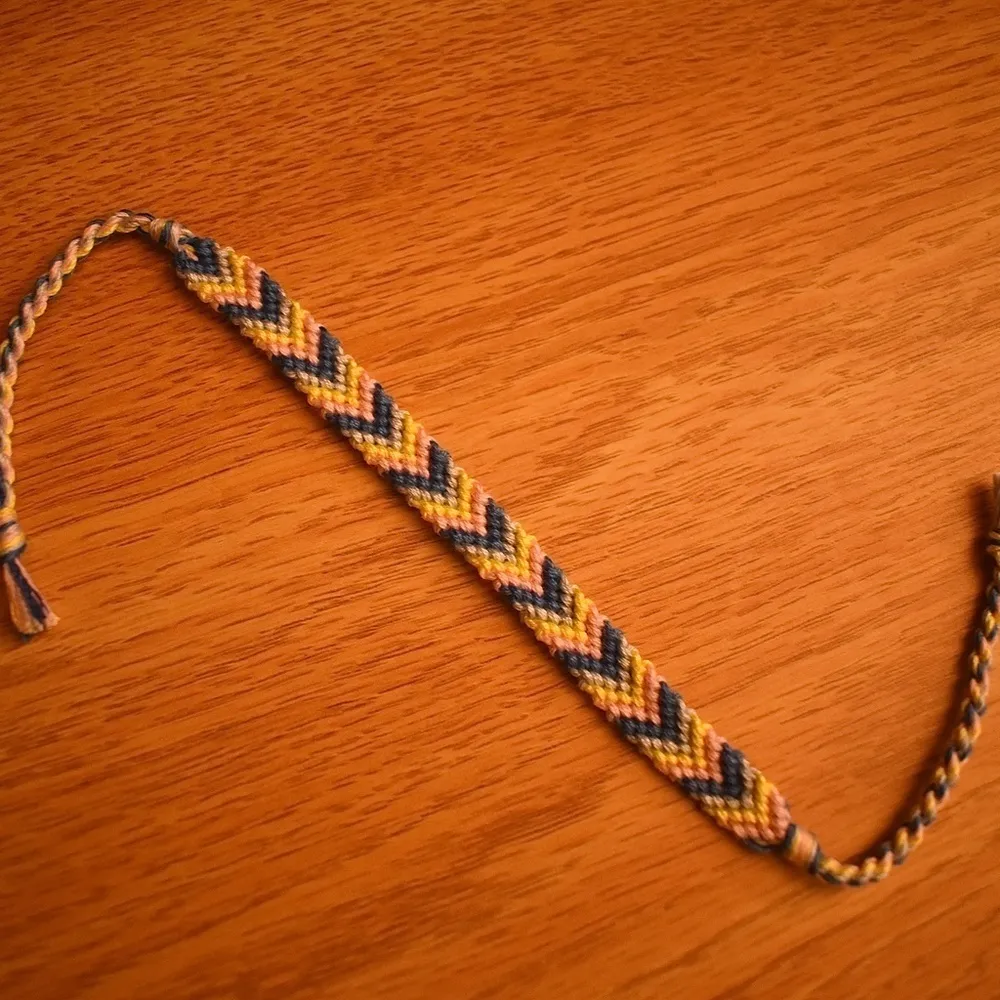 10/$25 Navy Gold Woven Bracelet - Image 3