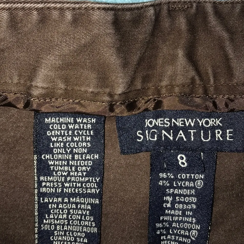JONES NEW YORK Signature brown capris stretchy size 8 - Image 5