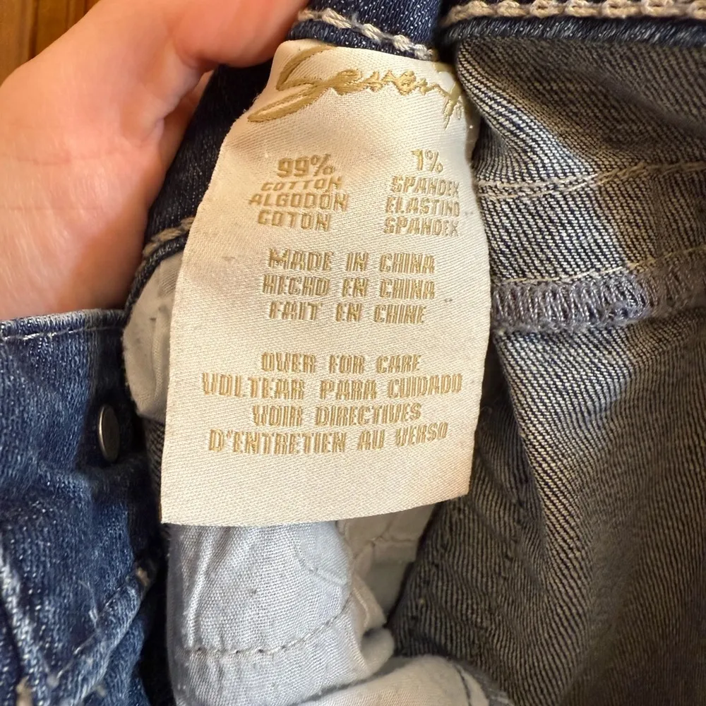 Seven7 | Blue Ankle Cropped Distressed Jeans size 12 - Image 2