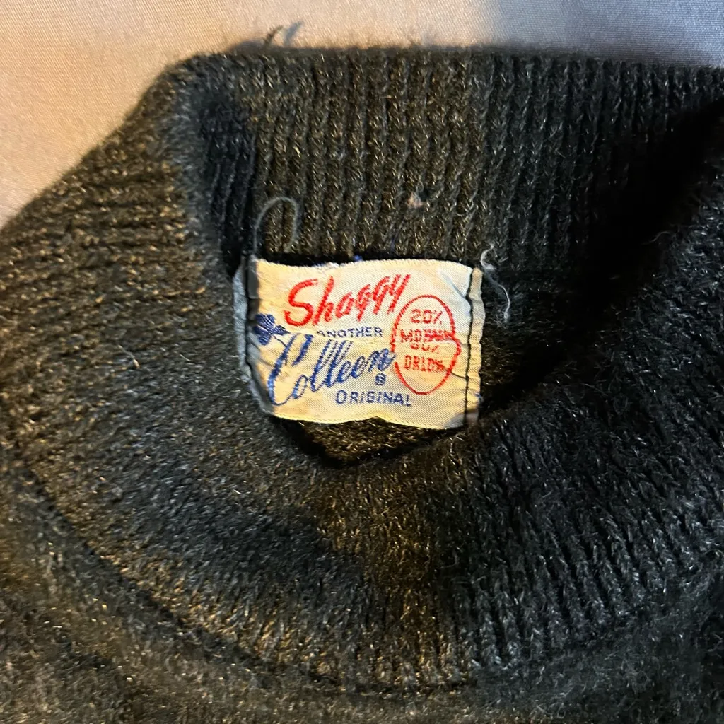 Vintage 1950s 1960s Shaggy Colleen Turtle Neck Sweater Dark Gray Womens Black - Image 2