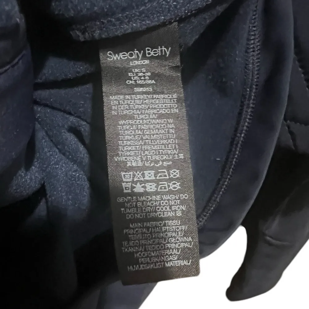 Sweaty Betty Fast Track Padded Running Jacket Navy Blue Size Small - Image 15