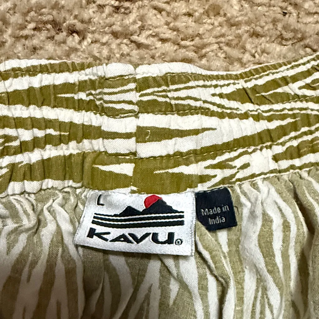 Kavu Olive and White High Low Skirt - Image 2