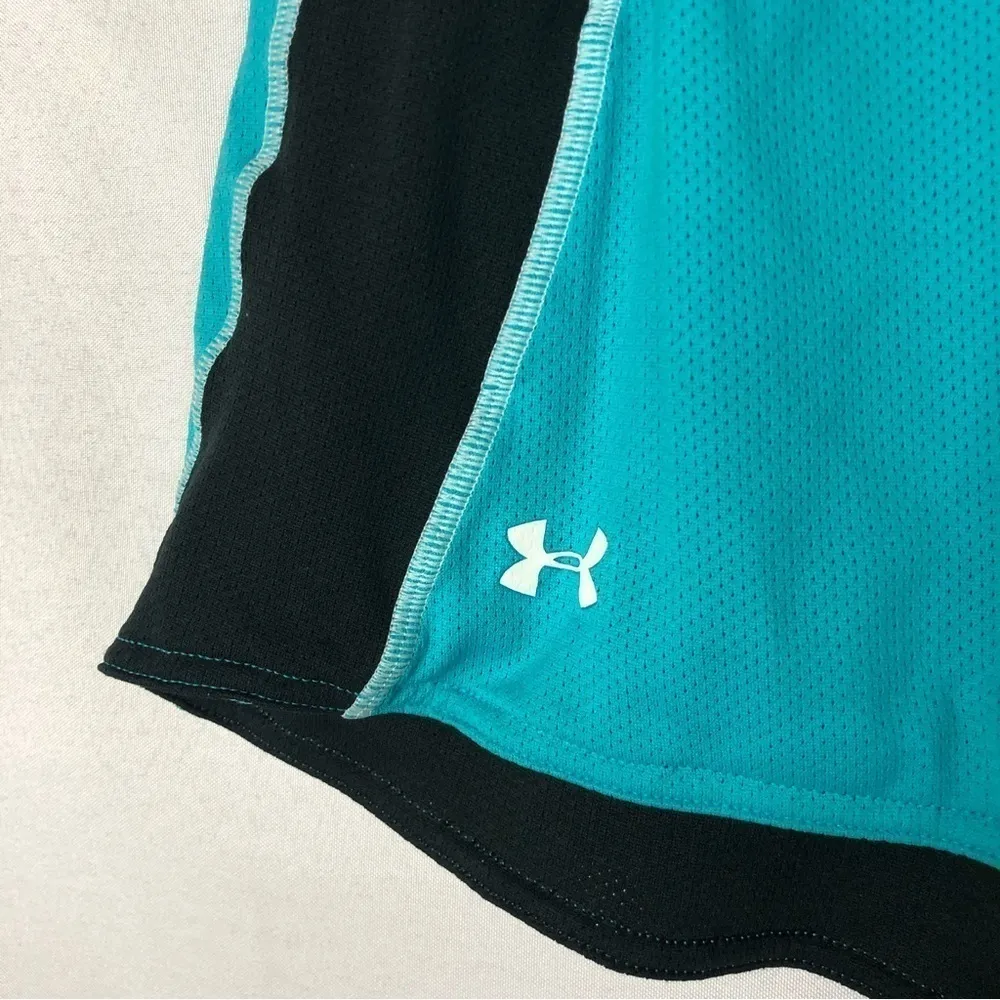 Under Armour  Blue & Black Mesh Athletic Shorts M - Image 3