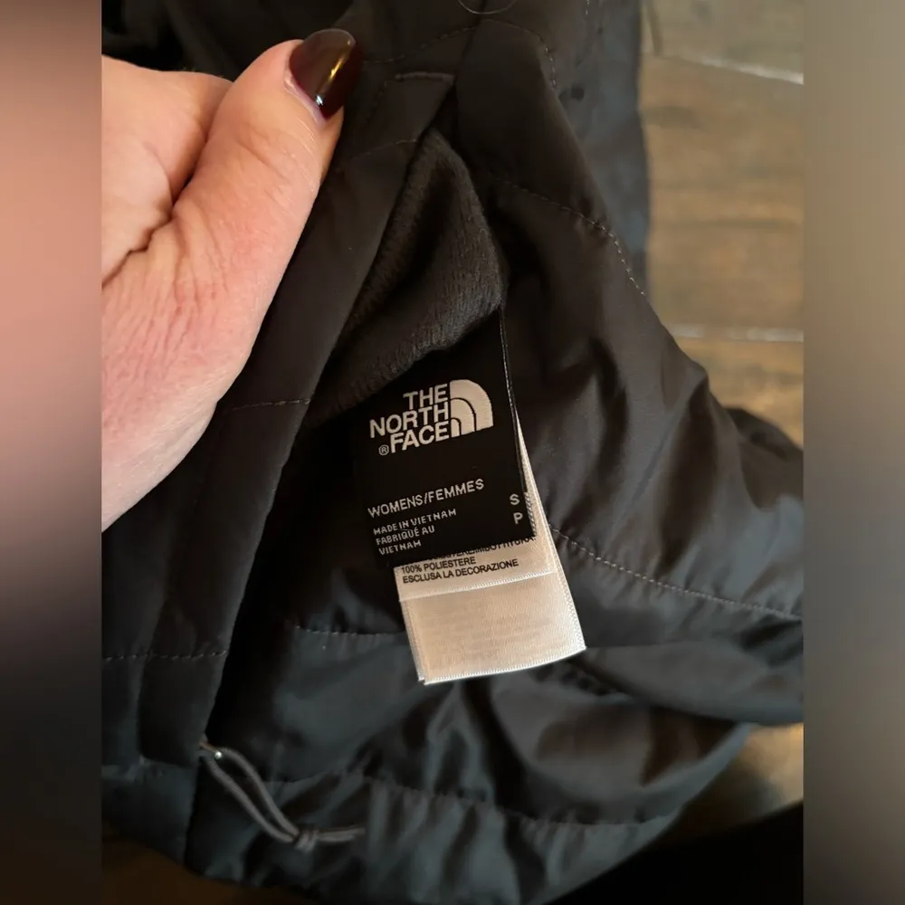 THE NORTH FACE MossBud Vest Reversible Vest Black and Gray Size Small - Image 4