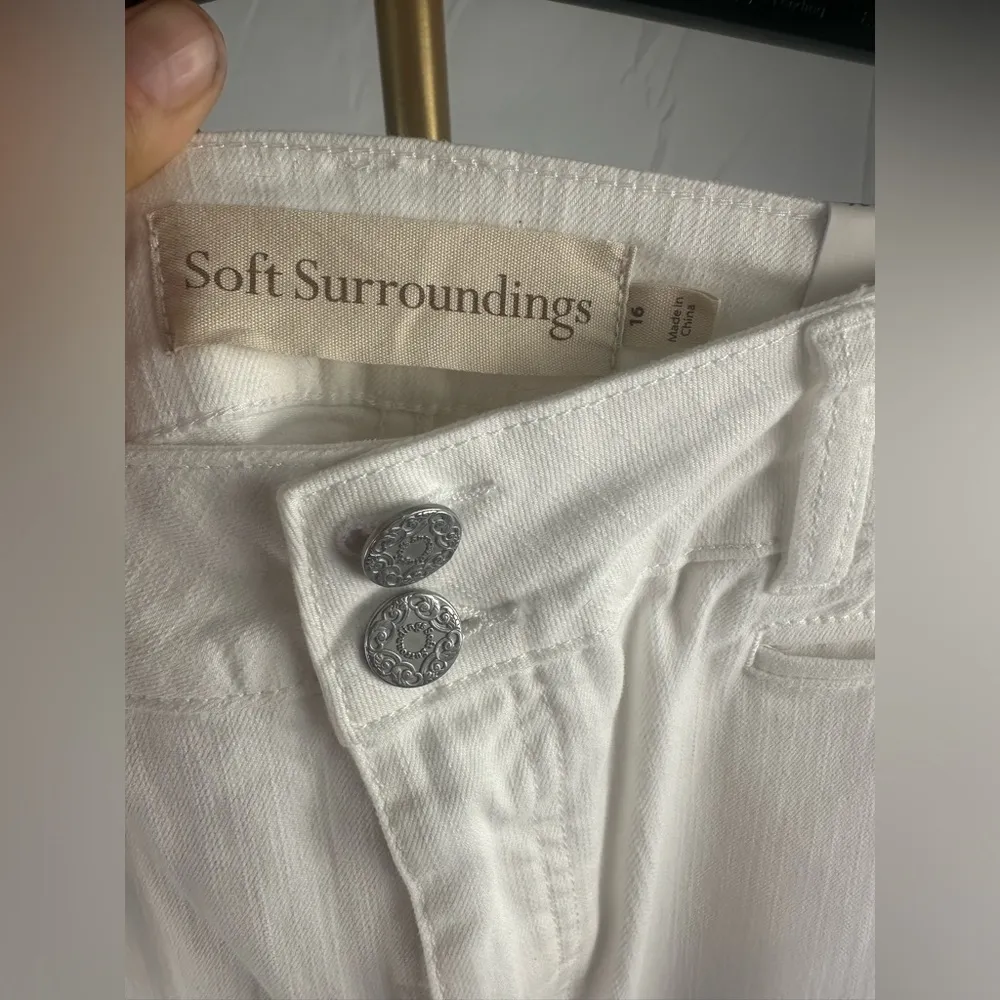 New Soft Surroundings White Denim Jean Size 16 2 Button Straight Wide Leg - Image 2