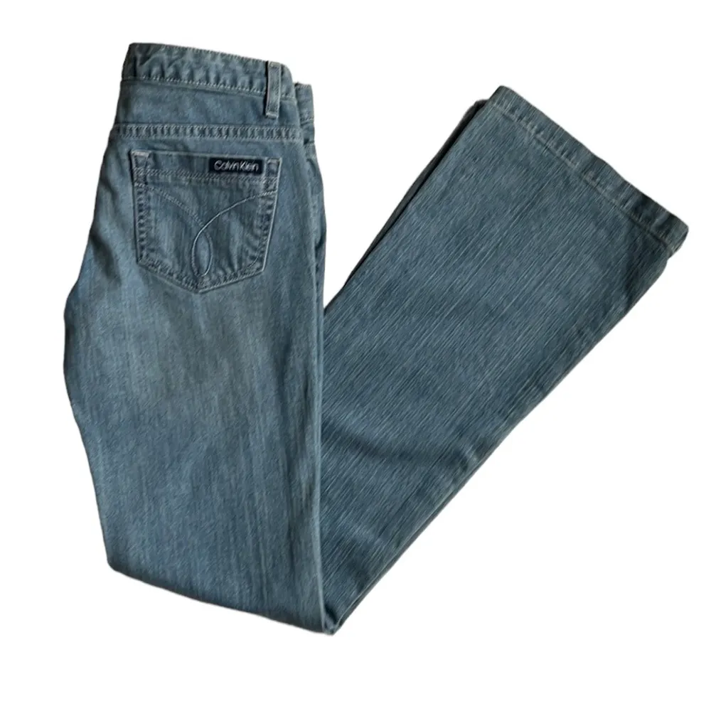 Calvin Klein Jeans Light Wash Skinny Flare Jeans Size 27/4 - Image 2