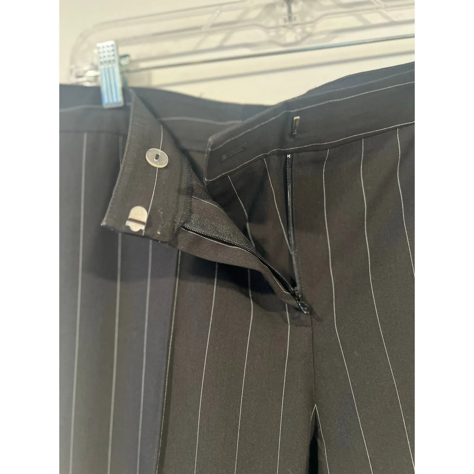 Kenneth Cole Women’s 2pc Striped Suit Black Business Casual Corpcore XL - Image 11