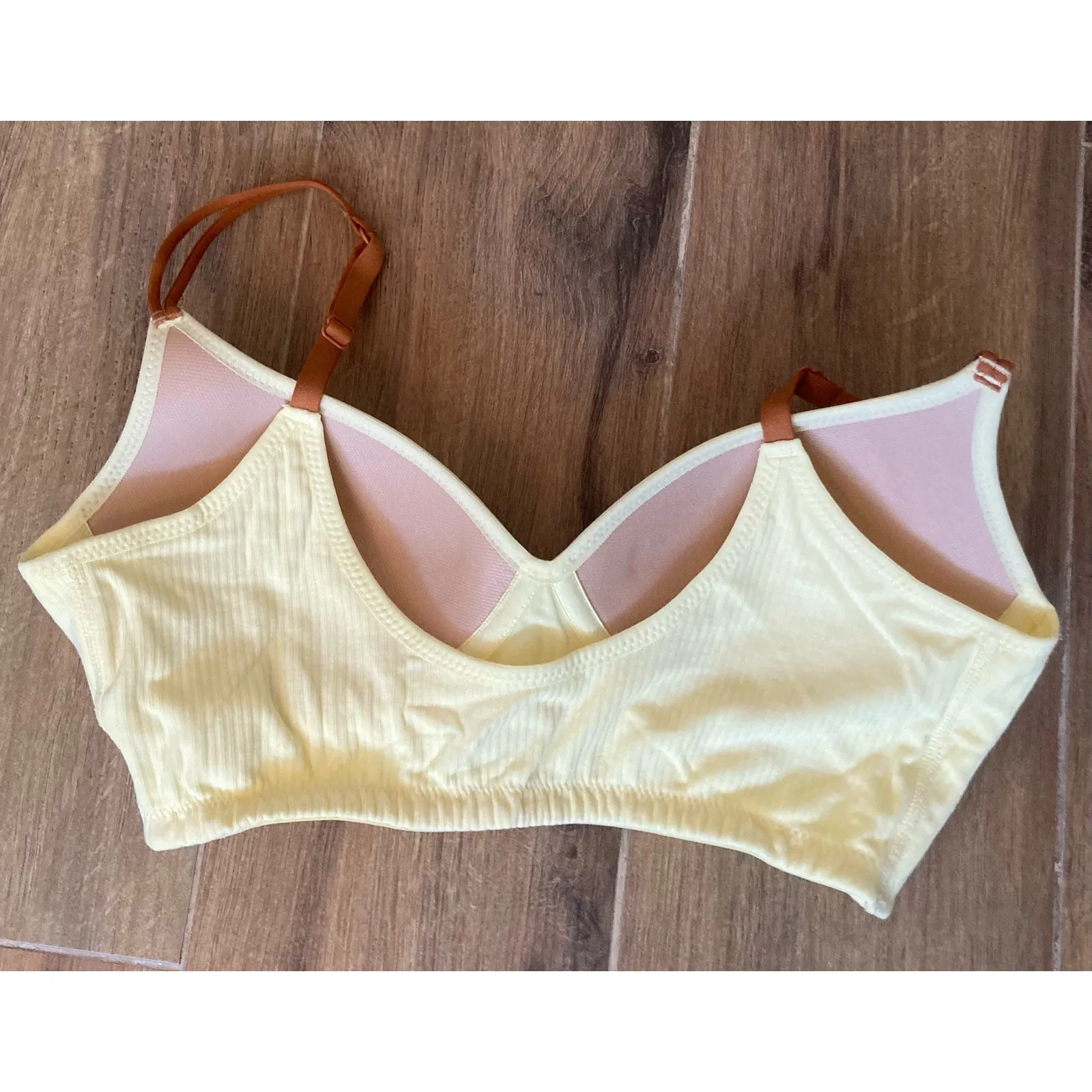Yellow Lounge Bra Wireless Medium - Image 2