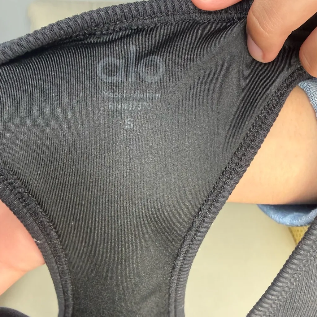 Alo Yoga Goddess Ribbed Racerback Tank Size small - Image 5