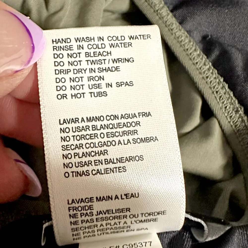 Carmen Marc Valvo Beaded Suit - Image 8