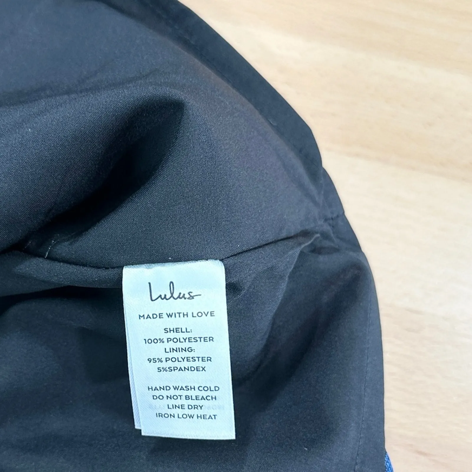 Lulu’s Dramatic Beauty Black Floral Jacquard Puff Sleeve Mini Dress NWT Size XS - Image 7