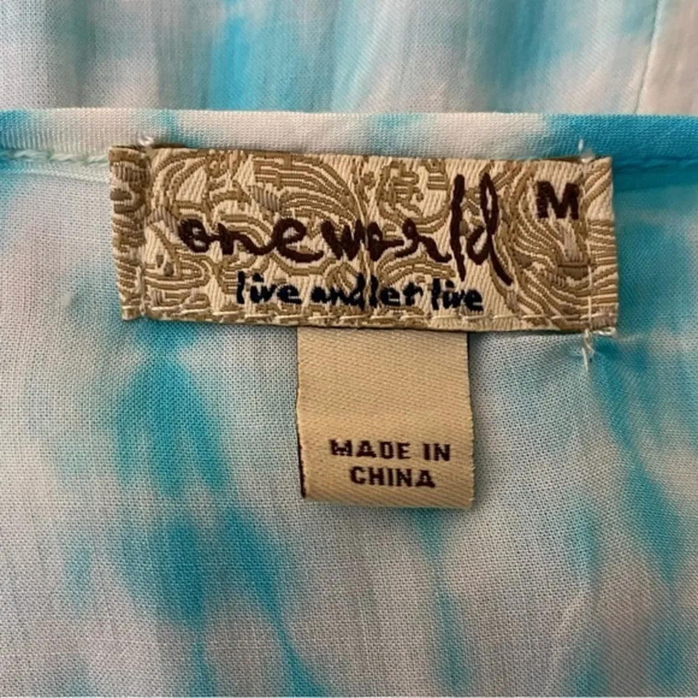 ONE WORLD turquoise and white tank top w/lace & embroidery in size Medium. EUC - Image 7
