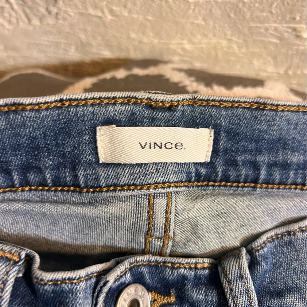 Vince Five pocket Blue Skinny Jeans Classic Denim Style light wash summer design - Image 2