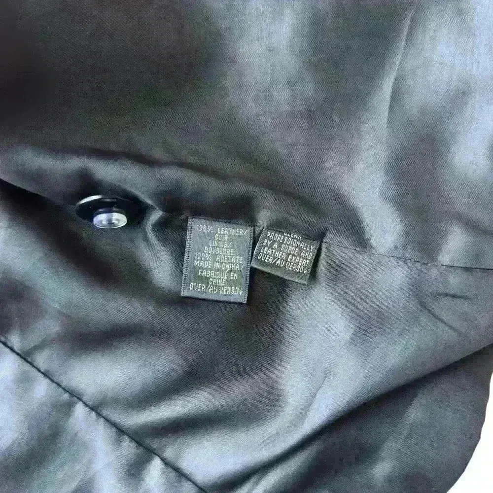 Dana Buchman Black Leather Jacket Size 10 Button Front Accent Stitching - Image 8