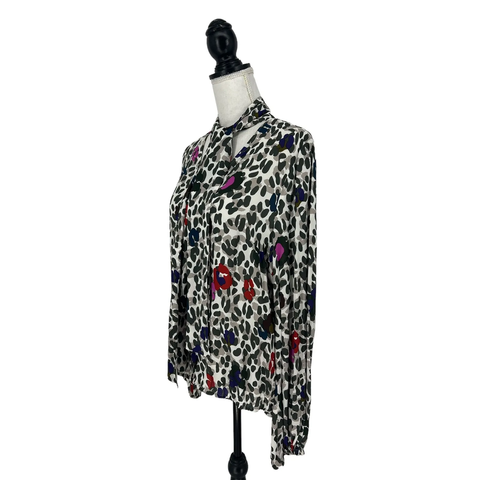 Ted Bak­er Charia Wilder­ness Tie Neck Blouse - Image 9