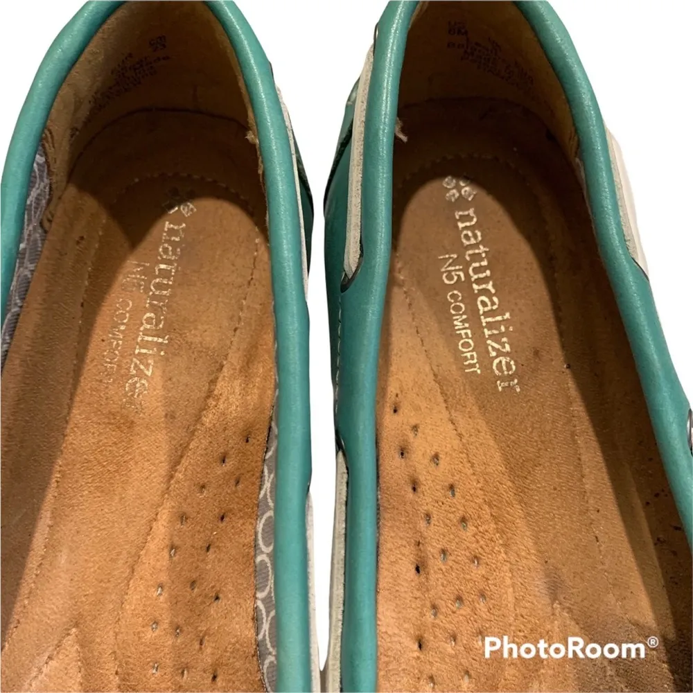 Naturalizer Hanover Turquoise Leather Slip On Boat Shoes - Image 10