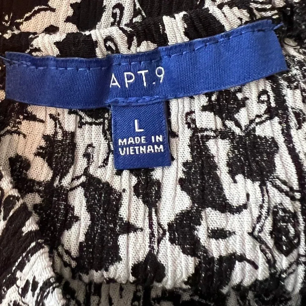 Apt. 9  Open Shoulder Romper Size Large - Image 6