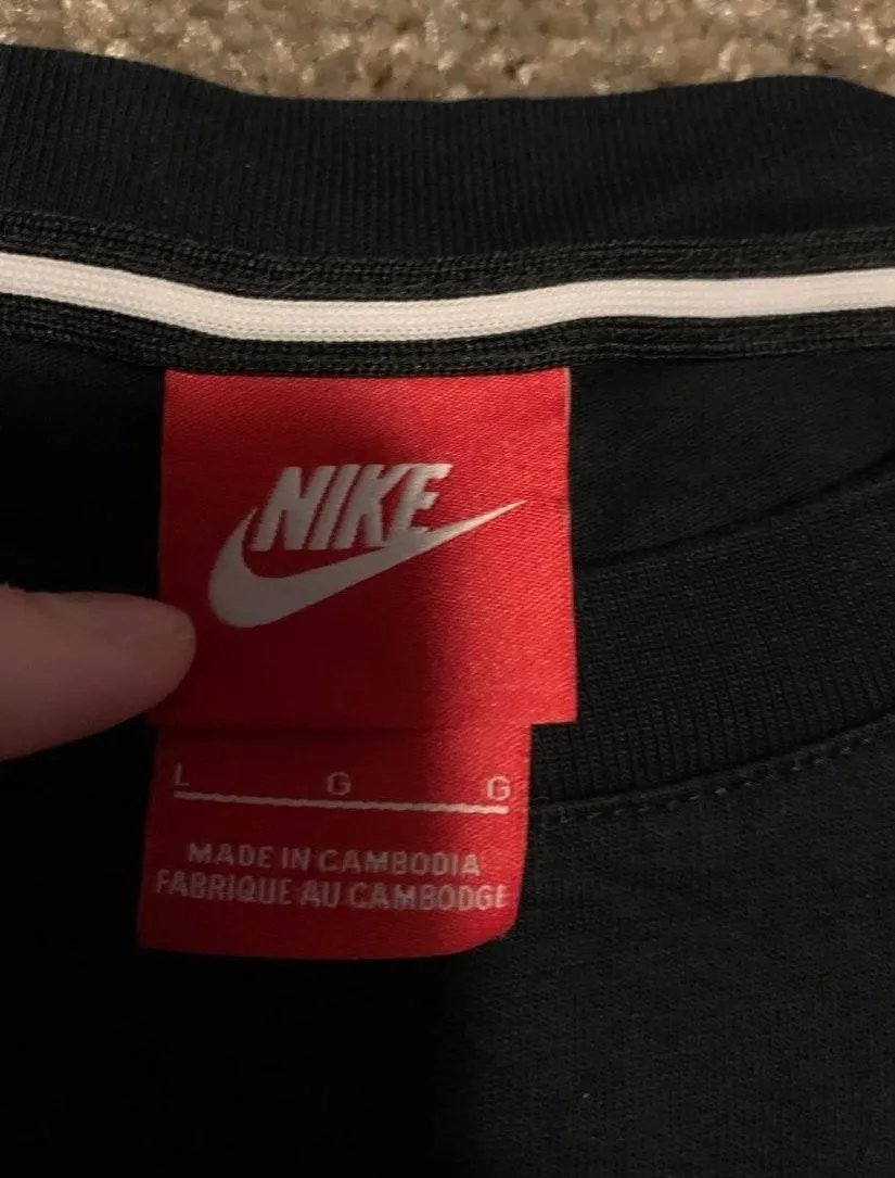 Nike Cropped Top - Image 3