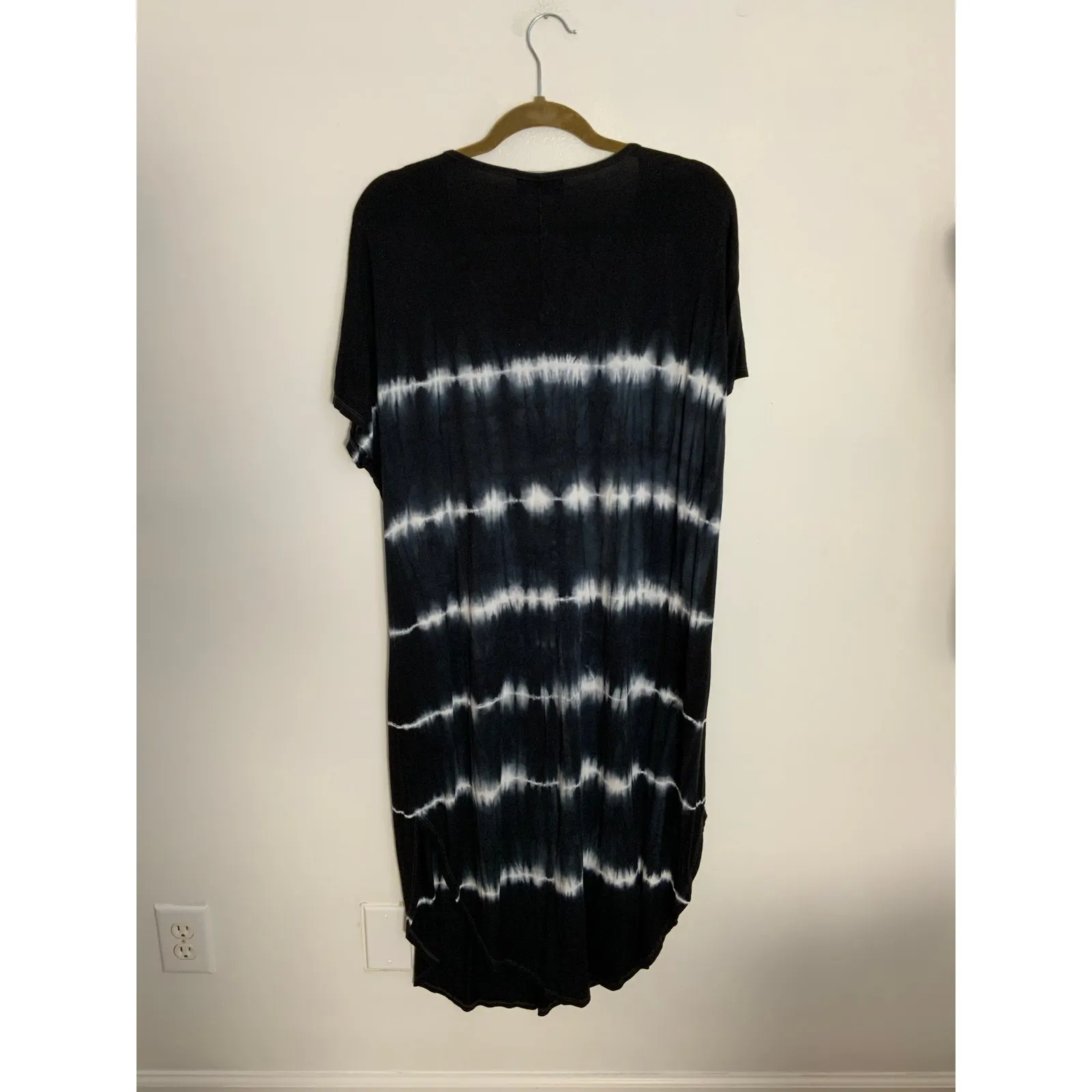 Hudson Grey Midi dress‎ size medium - Image 4