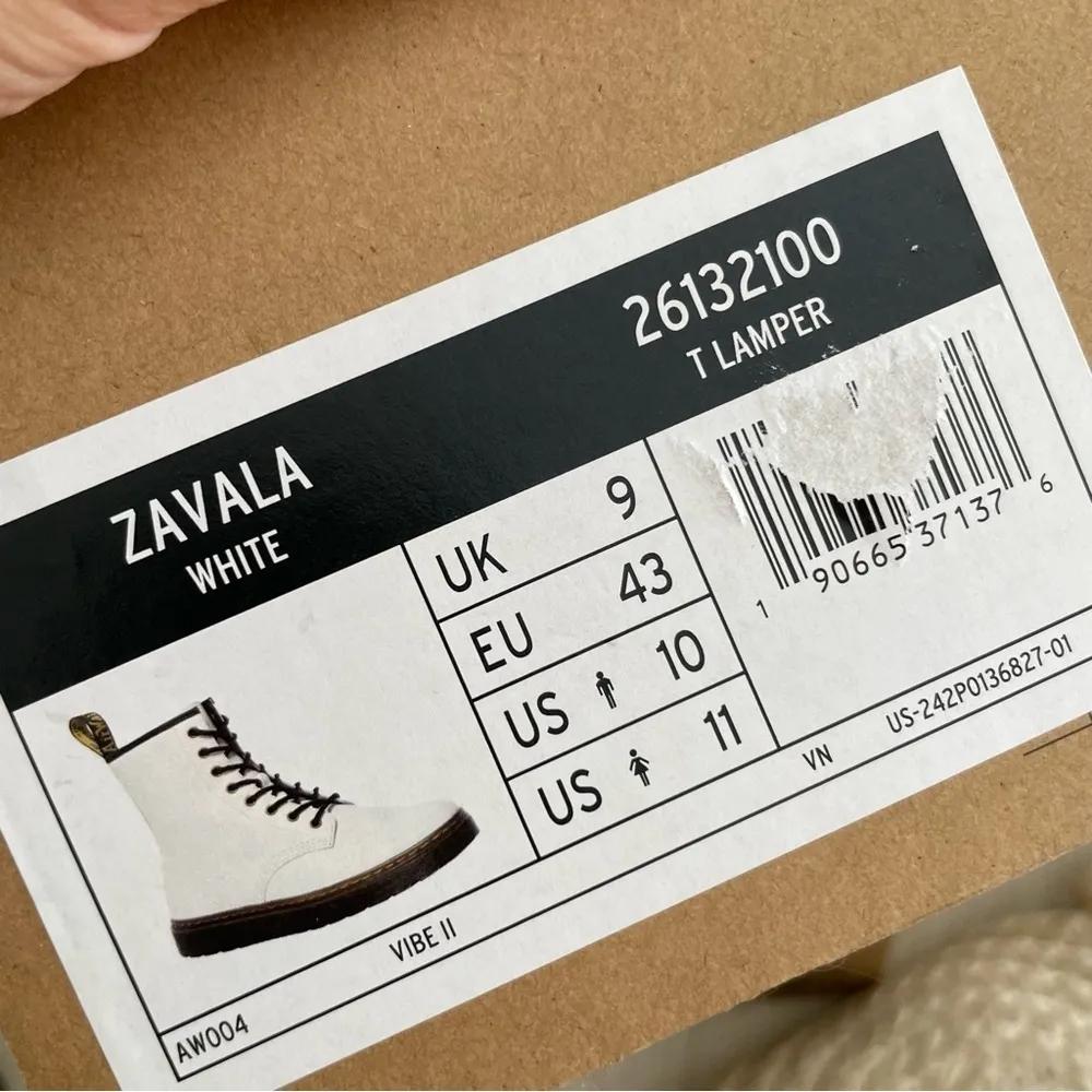 DR. MARTENS Zavala Lace Up Boot in White T Lamper Leather - Image 14