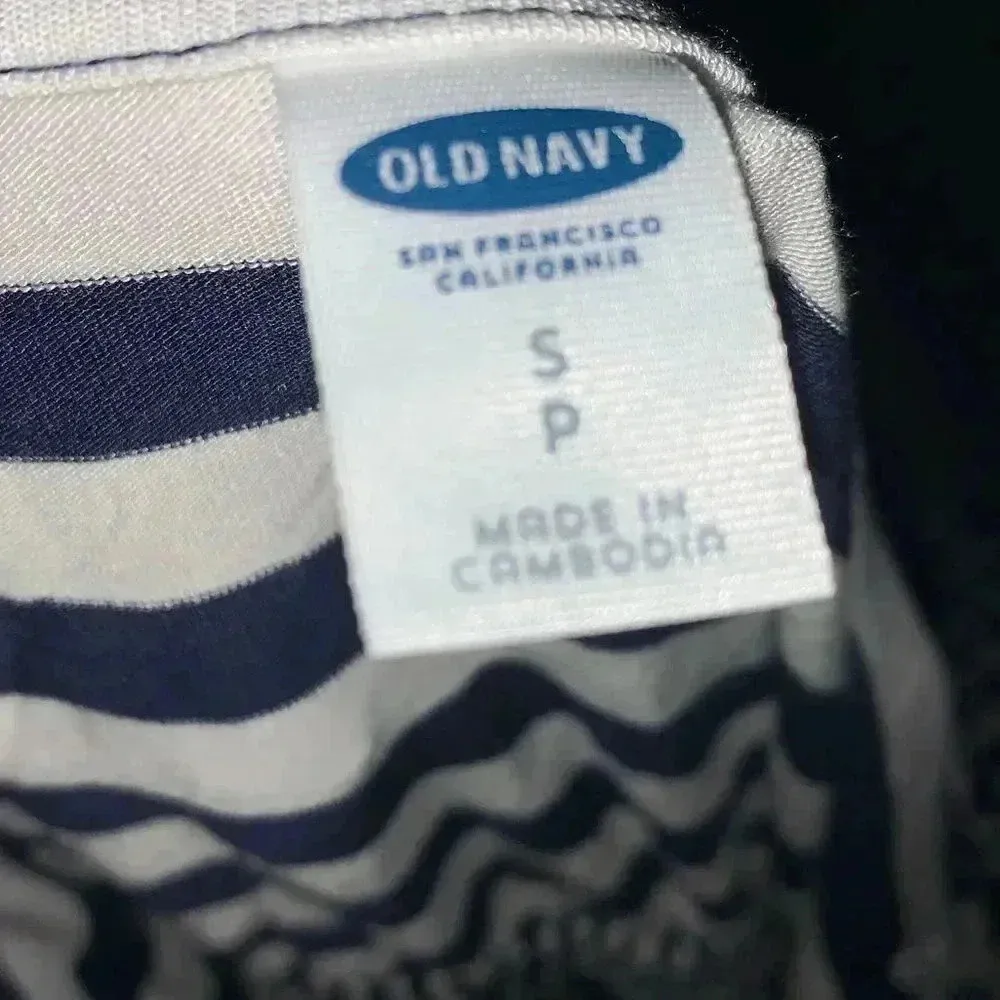 Old navy stripe tie waist maxi dress - Image 3