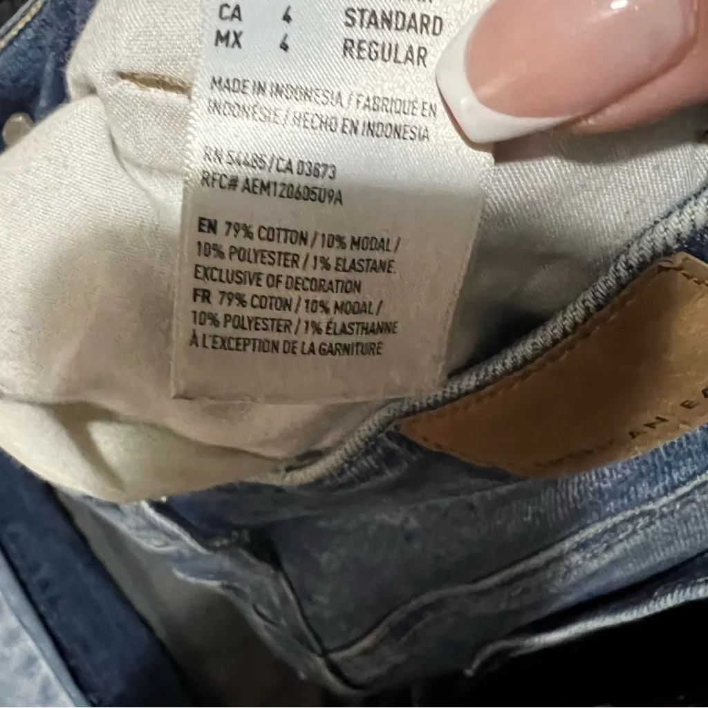 Stretch Hi Rise Ripped Distressed Mom Jeans - Image 15