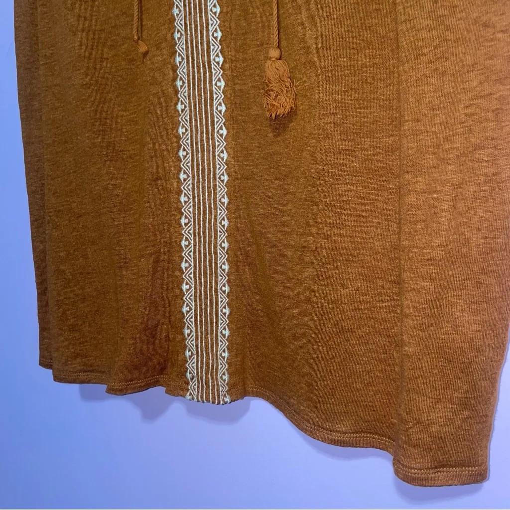 Garnet Hill Embroidered Organic-Linen Split-Neck Tee Size L Casual Boho Peasant - Image 5