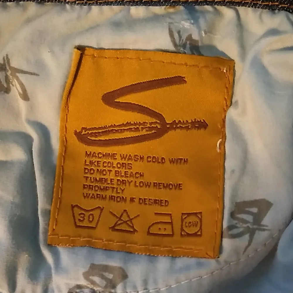 Seven7  Capri Jeans Size 10 - Image 3