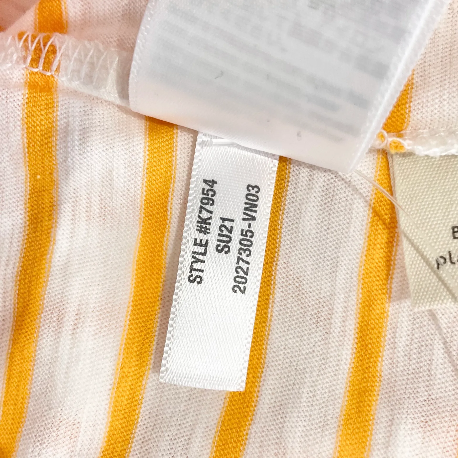 New  Theresa Striped V-Neck Short Sleeve Tee Pollen White - Image 13