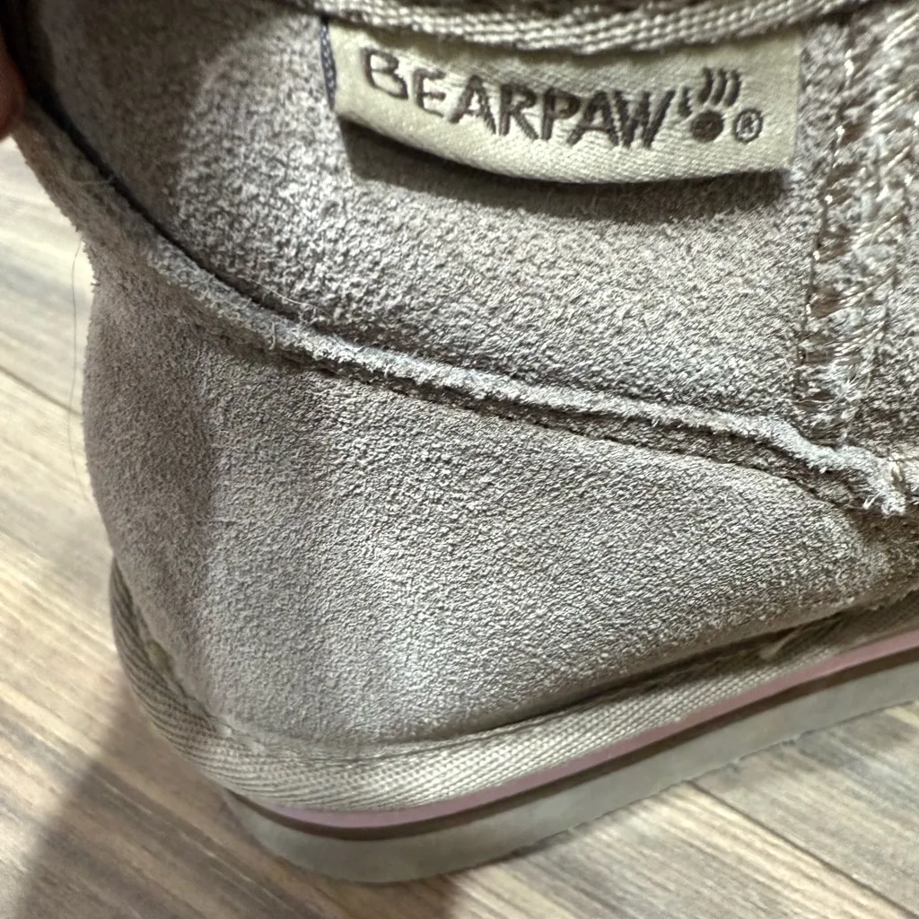 BEARPAW  Retro Shorty Stone
Women's boots - Image 4