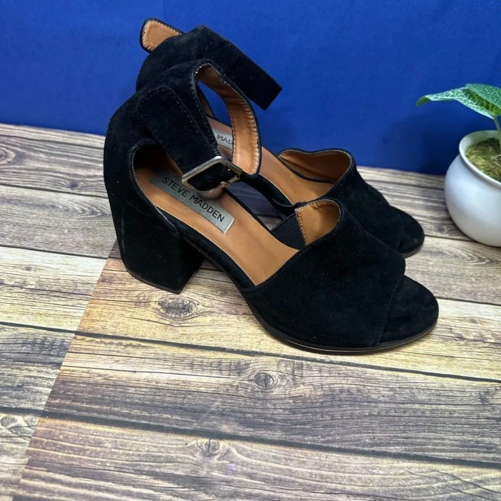 EUC Steve Madden Women's Leather Wedge Heels Velvet 3" Black Size 6M - Image 2