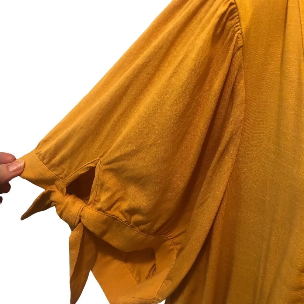 Torrid Fit N Flare Rayon Slub Top Tied Short Sleeve Sz 4X Maize Yellow Button Up - Image 4