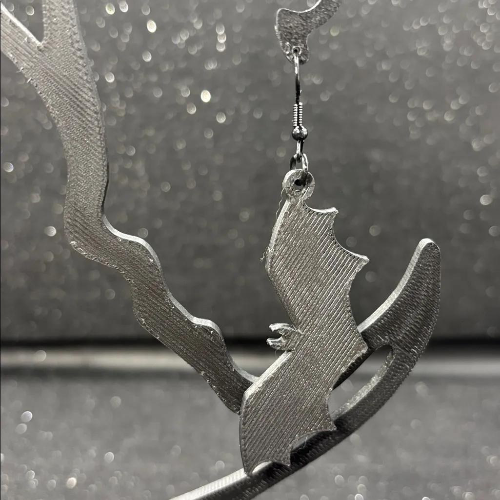 Bat Dangle Earrings – Spooky Gothic Halloween Jewelry Black - Image 2