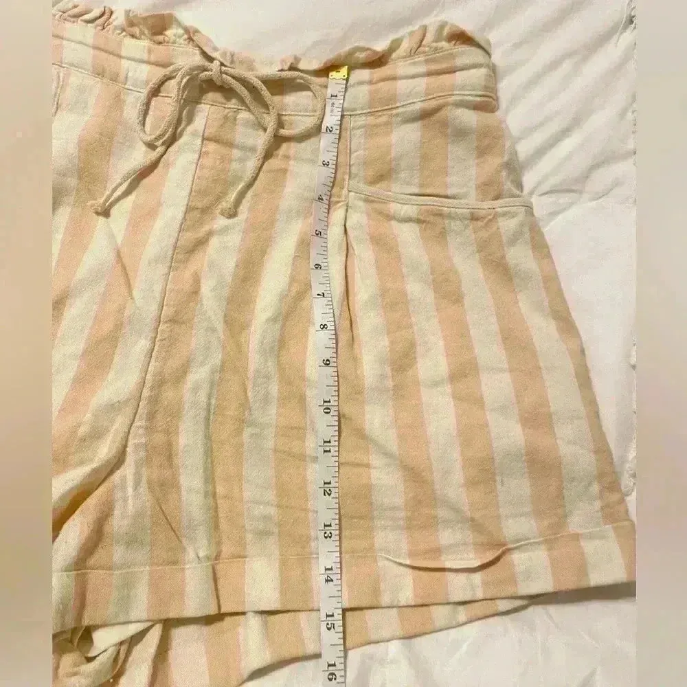 American Eagle Shorts Women’s Size‎ L Peach Cream Paperbag High Rise Striped - Image 10