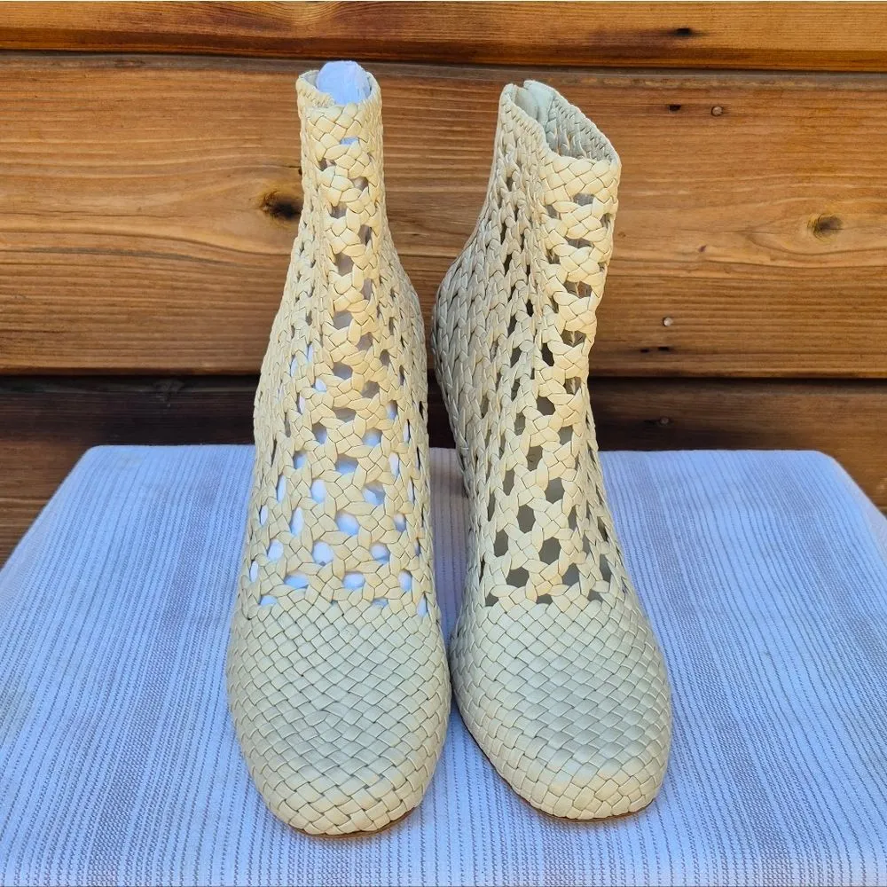 Dee Ocleppo Woven Leather Ankle Boots Size 6 - Image 4