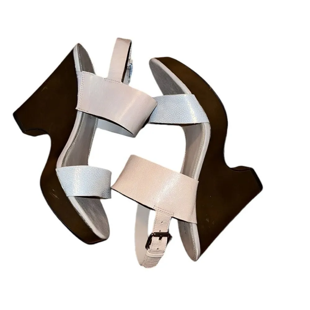 Franco Sarto Tan and Silver Sandals Shoes Size 7.5 M - Image 4