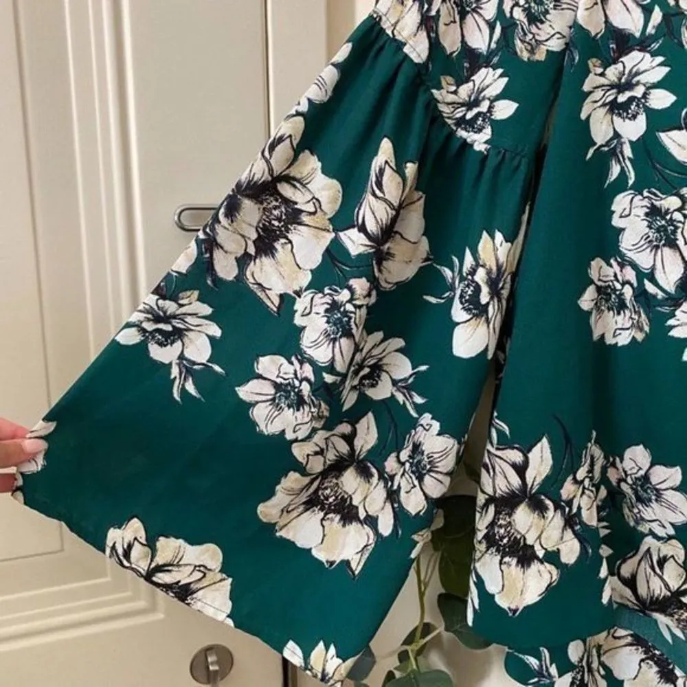 Sanctuary ‎ Wide Sleeved Blouse - Image 5