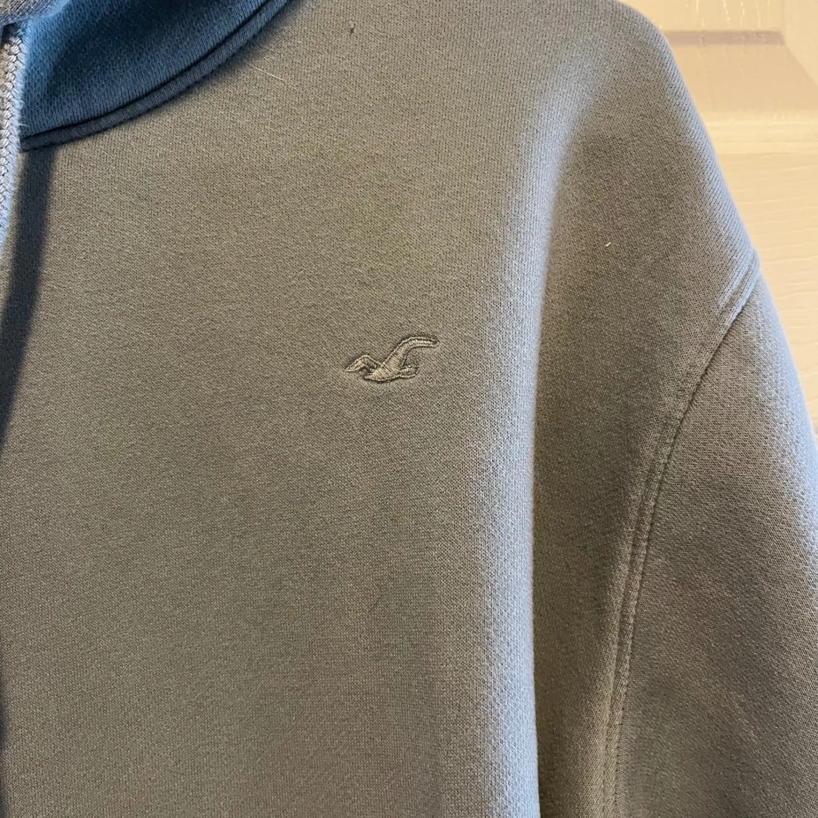 Hollister Sweatshirt Small Bird Icon Teal Green - Image 3