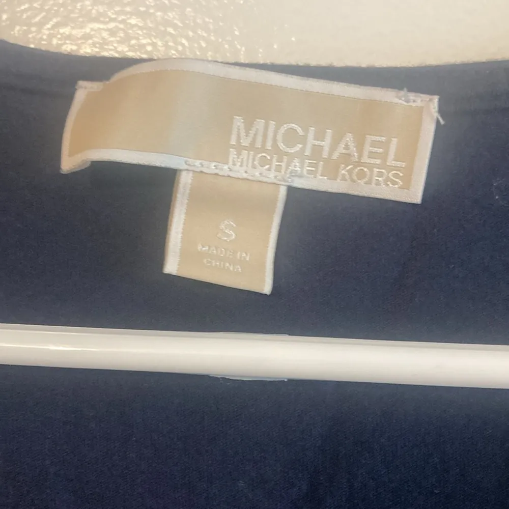 Michael Kors V Neck Cold Shoulder Navy Blue Women’s Size Small Top - Image 2