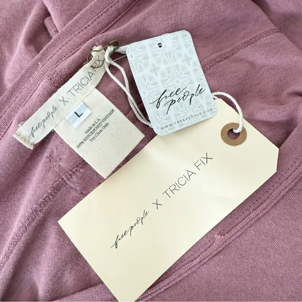 Free People x Tricia Fix Metal Fringe Relaxed T-Shirt Pink Sz L NWT - Image 7